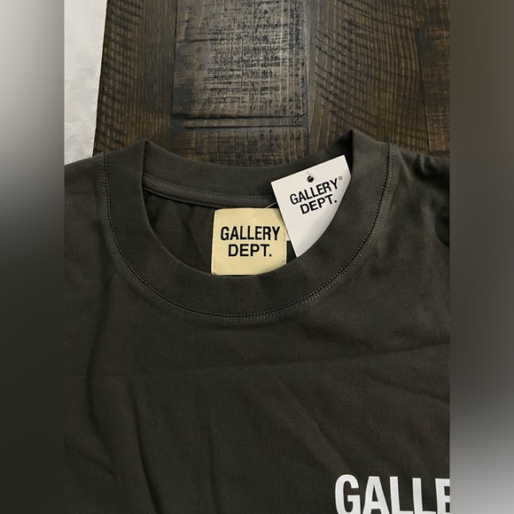 Dark Grey Gallery Dept Tee - Picture 5 of 6